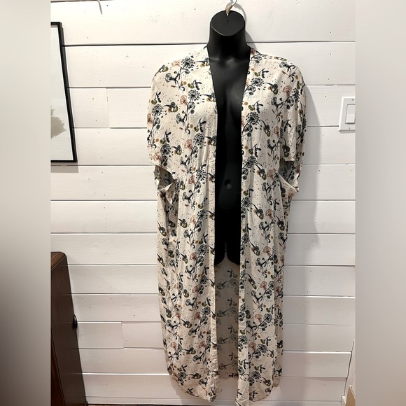 Bel Kazan Dandelion Print Kimono – Size One size - Picture 4 of 11